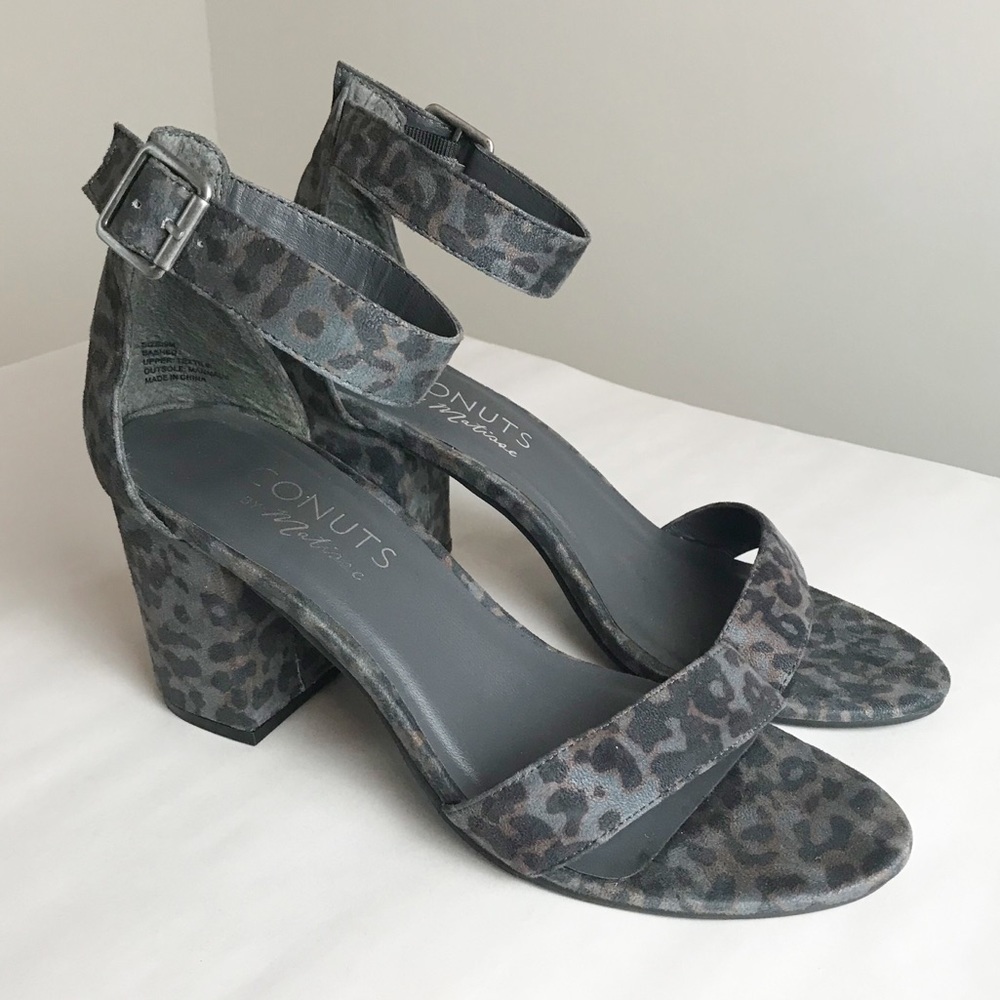 NEW Coconuts by Matisse Sashed Leopard Heels Sz 9